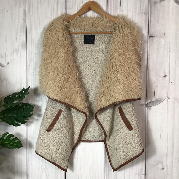 Buckle Jackets & Blazers - Buckle Lovetree Faux Fur Sherpa Flyaway Vest L